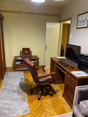 Prodajem cetvorosoban stan kod Gradske bolnice-Beograd