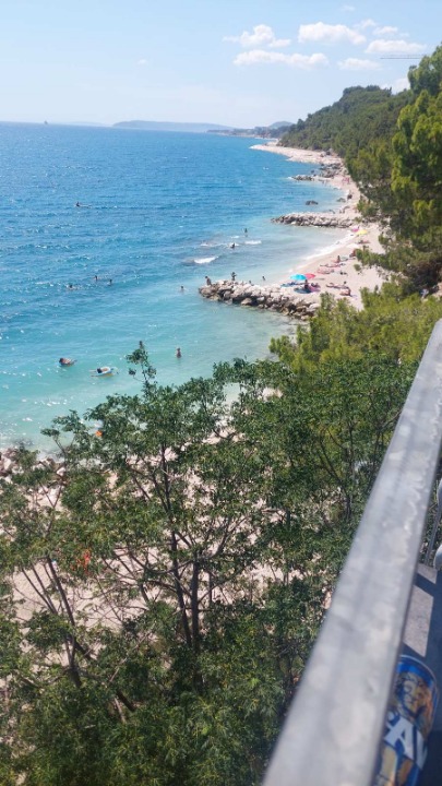 Izdaje se apartman u centru Stobreca-Hrvatska