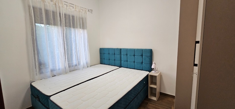 ELITNA LOKACIJA LUX TROSOBAN STAN NA PRODAJU SA DVORIŠTEM I PARKING MESTOM ZLATIBOR