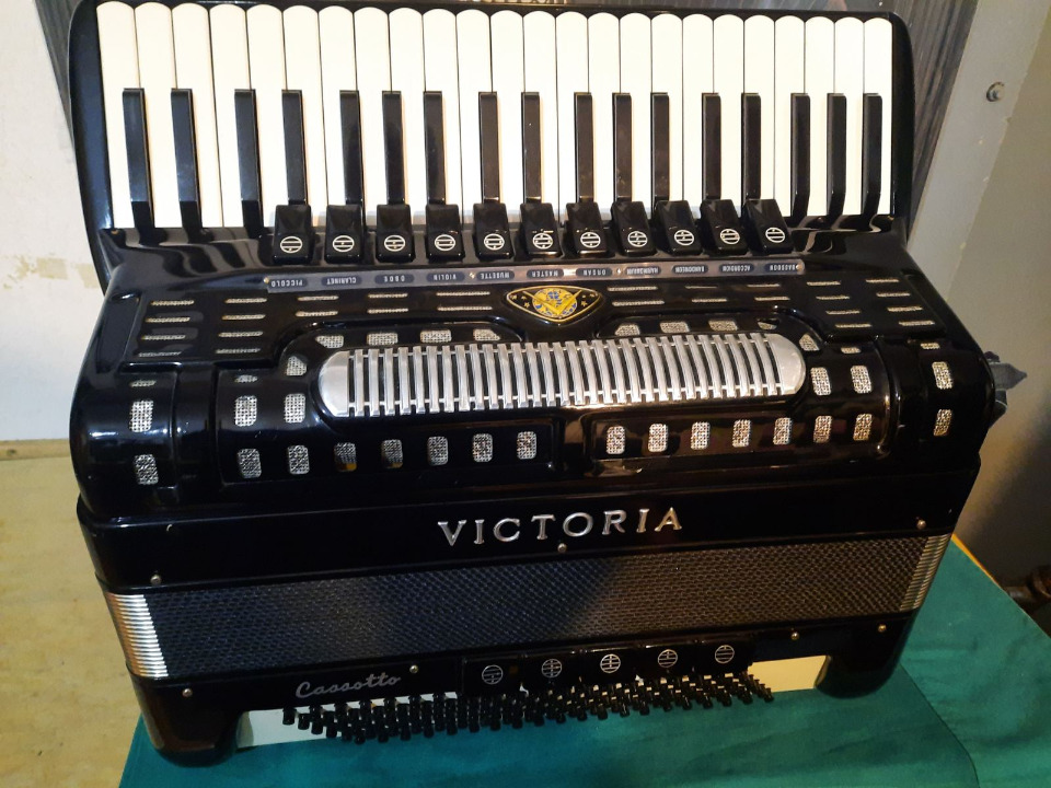 Harmonika VICTORIA, u vrhunskom stanj