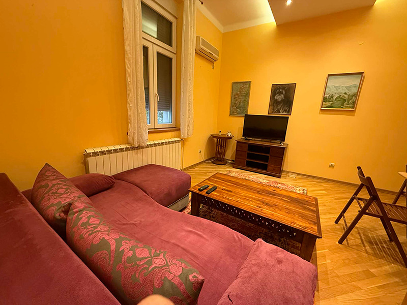 Stan u Centru Beograda na Vračaru za izdavanje