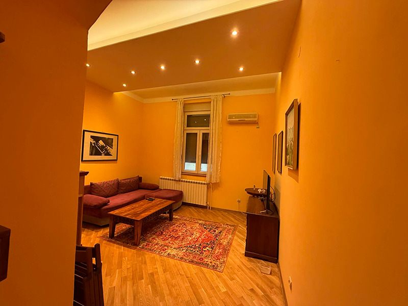 Stan u Centru Beograda na Vračaru za izdavanje