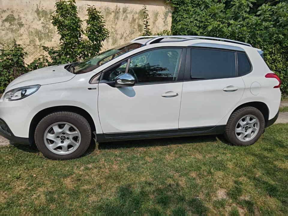 Pežo 2008.1.2turbo  benzin 2017. god  
