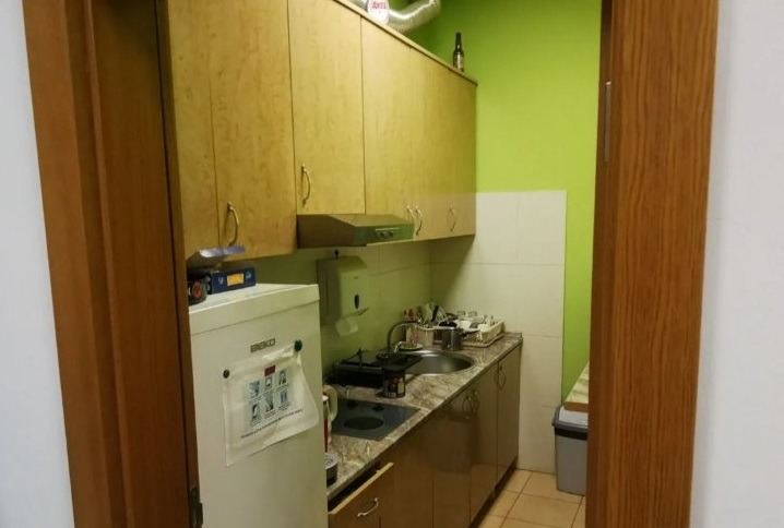 Poslovni prostor 145m2 u Radnickoj-Novi Sad