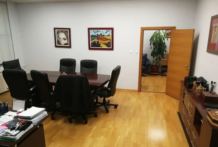 Poslovni prostor 145m2 u Radnickoj-Novi Sad