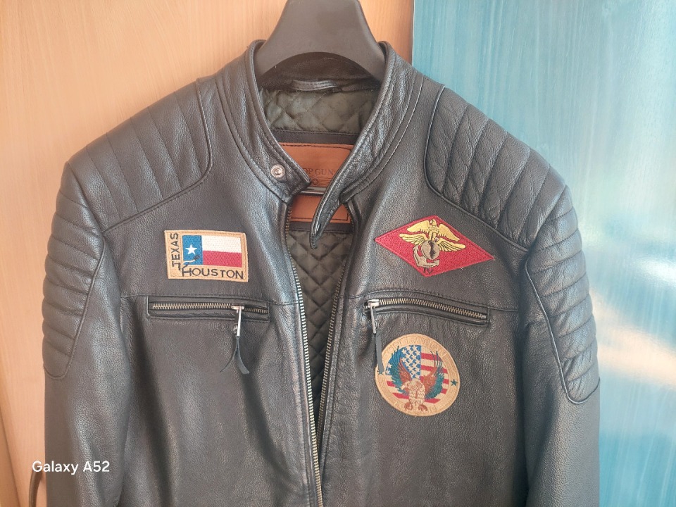 Top Gun an American Icon, vel M i L