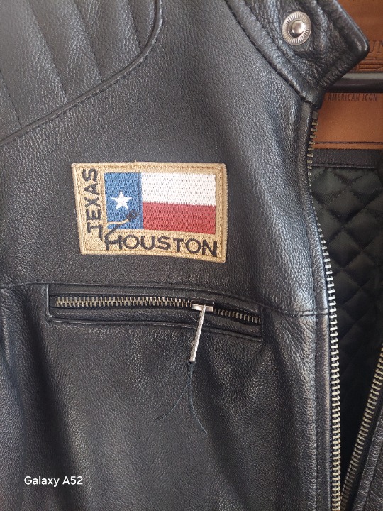 Top Gun an American Icon, vel M i L