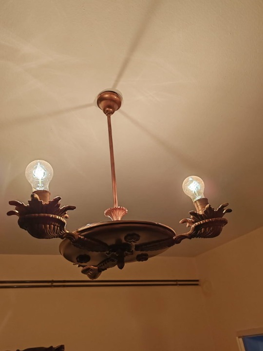 Lusteri na prodaju  
