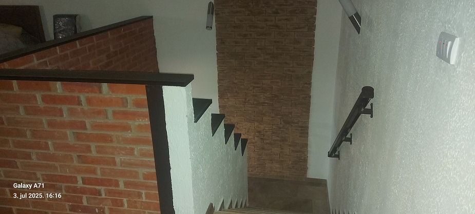 Prodaje se stambeni-vikend objekat Vinci-Golubac
