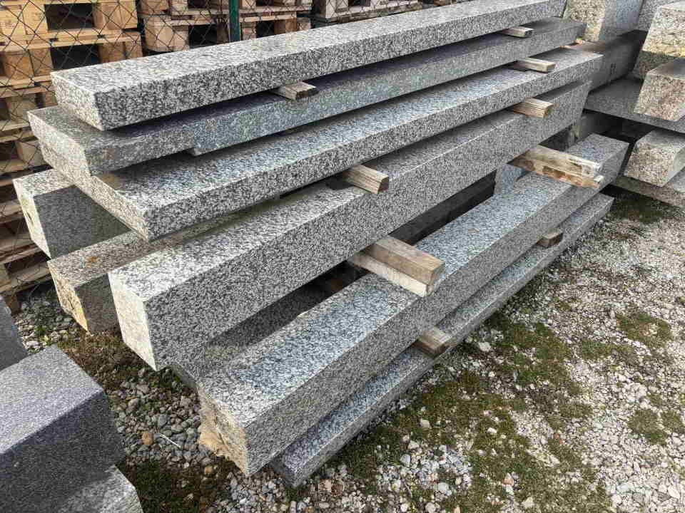 Prodajem granitne i mermerne  ploce 20 m3  
