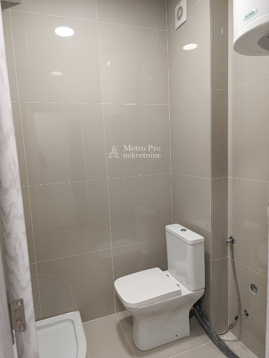 Borča, JNA – 2,5s stan 49m² + dvorište 30m², prizemlje, novogradnja