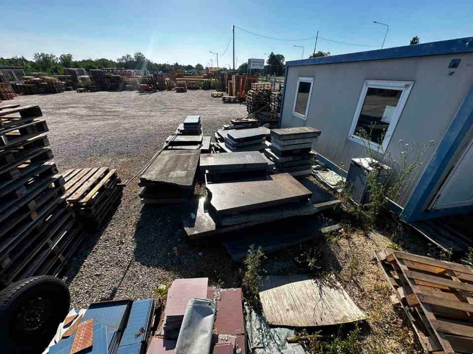 Velika rasprodaja granitnih  ploca 50  m3 I granitnih plocica 200 m2 