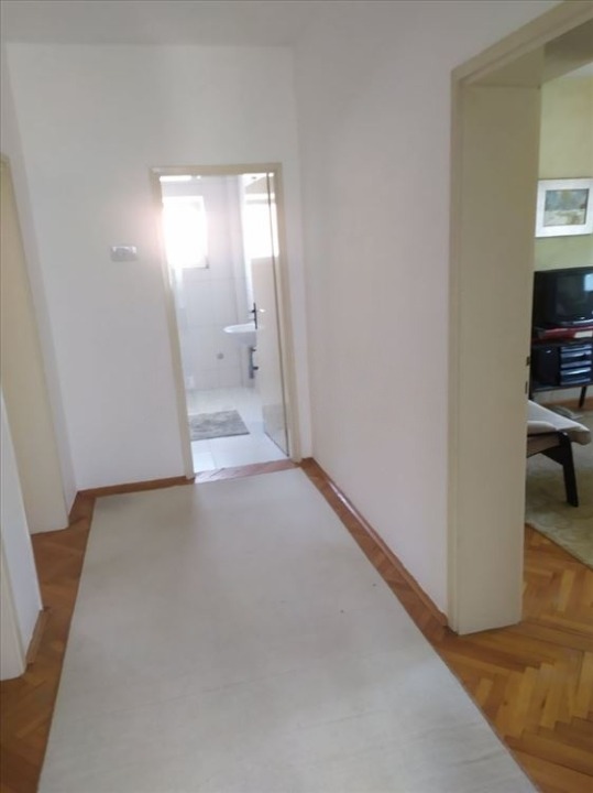 Kuca u Surdulici 180m2, 6ari placa