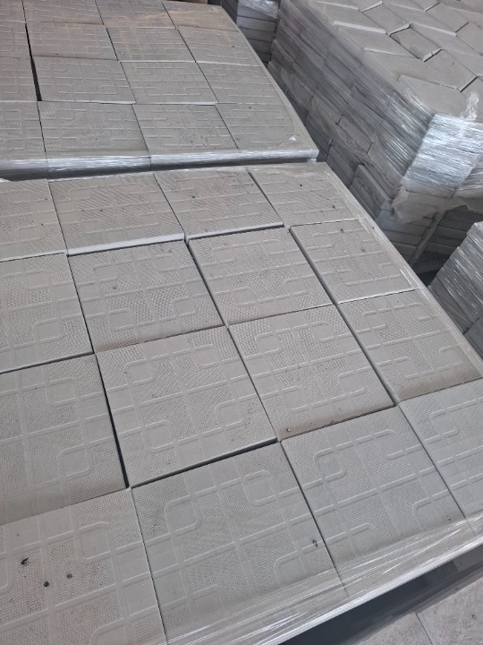 Behaton ploce 3cm debljina za pesacke staze