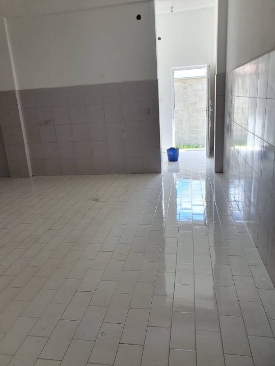 Prodajem ili izdajem poslovni prostor Smederevo-Vodanj